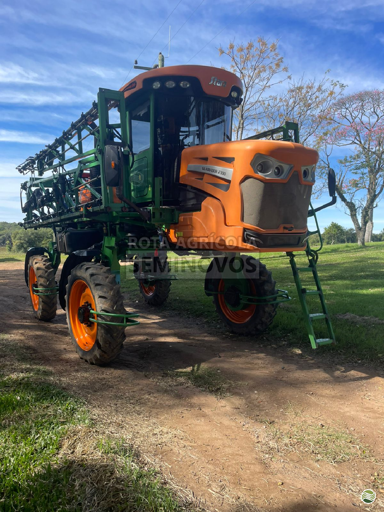 PULVERIZADOR STARA GLADIADOR 2300 Tração 4x4 Rota Agrícola - Stara TAPEJARA RIO GRANDE DO SUL RS